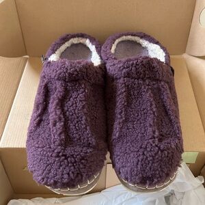 L.L.Bean Women’s Cozy Slipper Slides